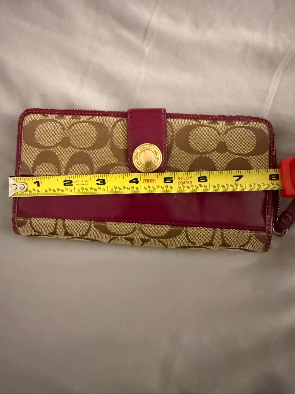 Coach Beige Shoulder Bag with Plum Interior with matching wallet - Picture 13 of 15